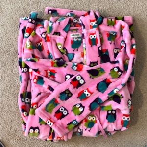 Very soft hooded fleece owl robe